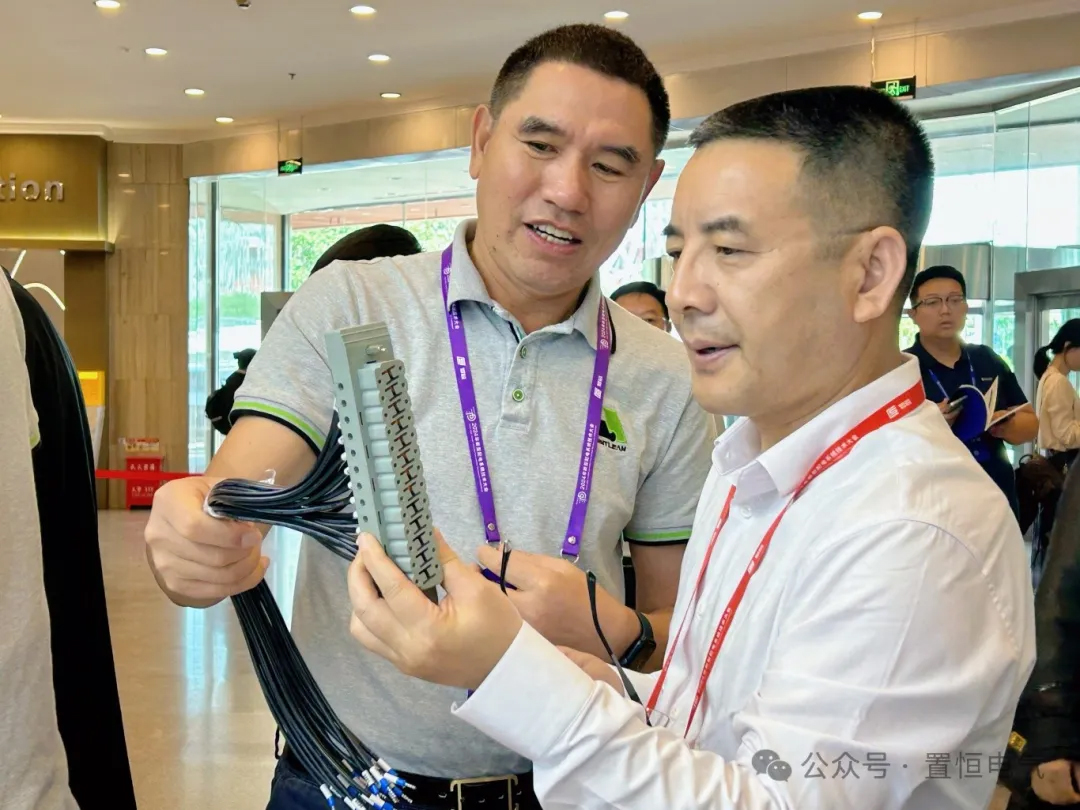 置恒姚總—為行業(yè)專家介紹產品